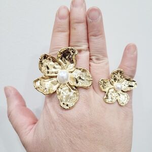 Brand New Gold Tone Pearl  Double Fingers Ring